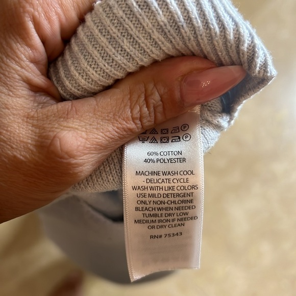 💕Cute Hoodie💕 - Picture 5 of 5